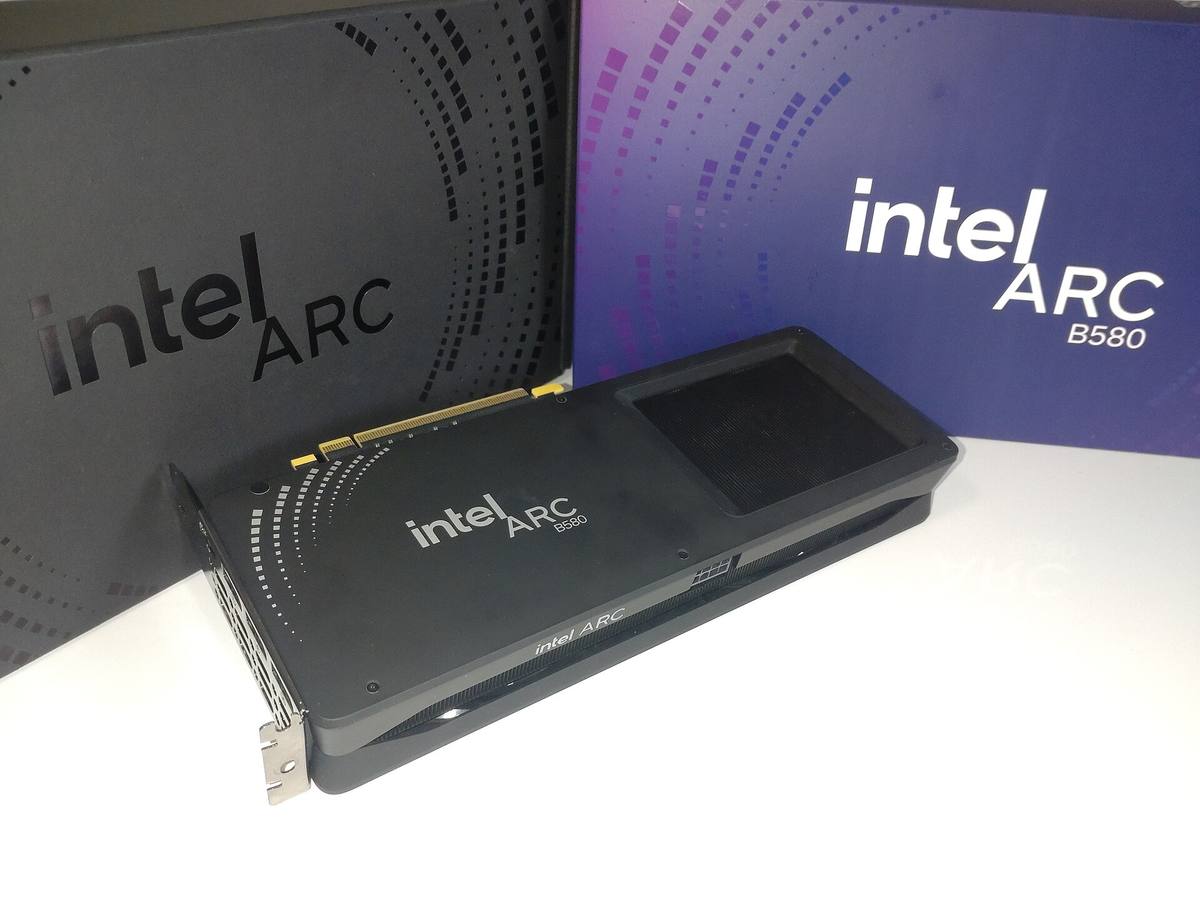 Grafická karta Intel Arc B580 Limited Edition