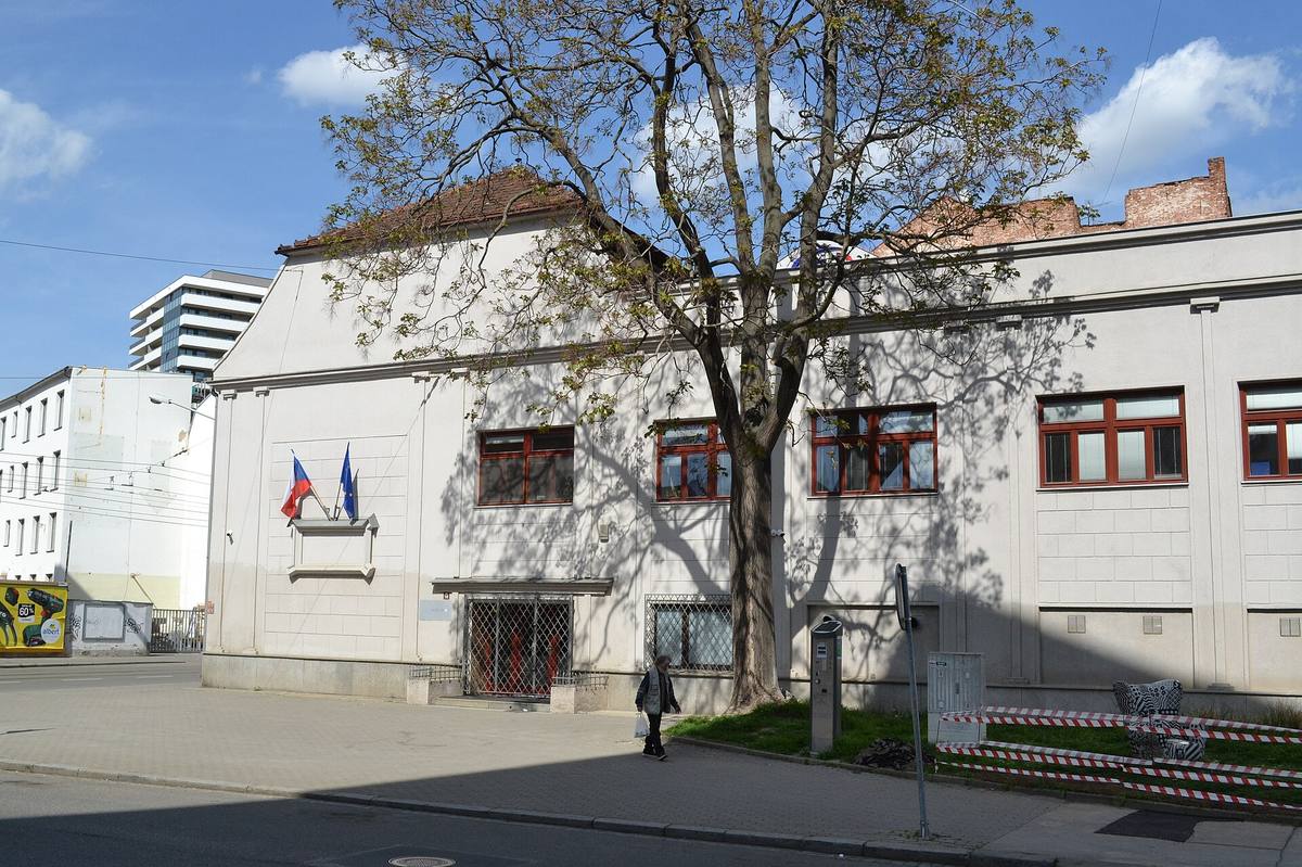 Budova Národního úřadu pro kybernetickou a informační bezpečnost v brněnské Vlhké ulici