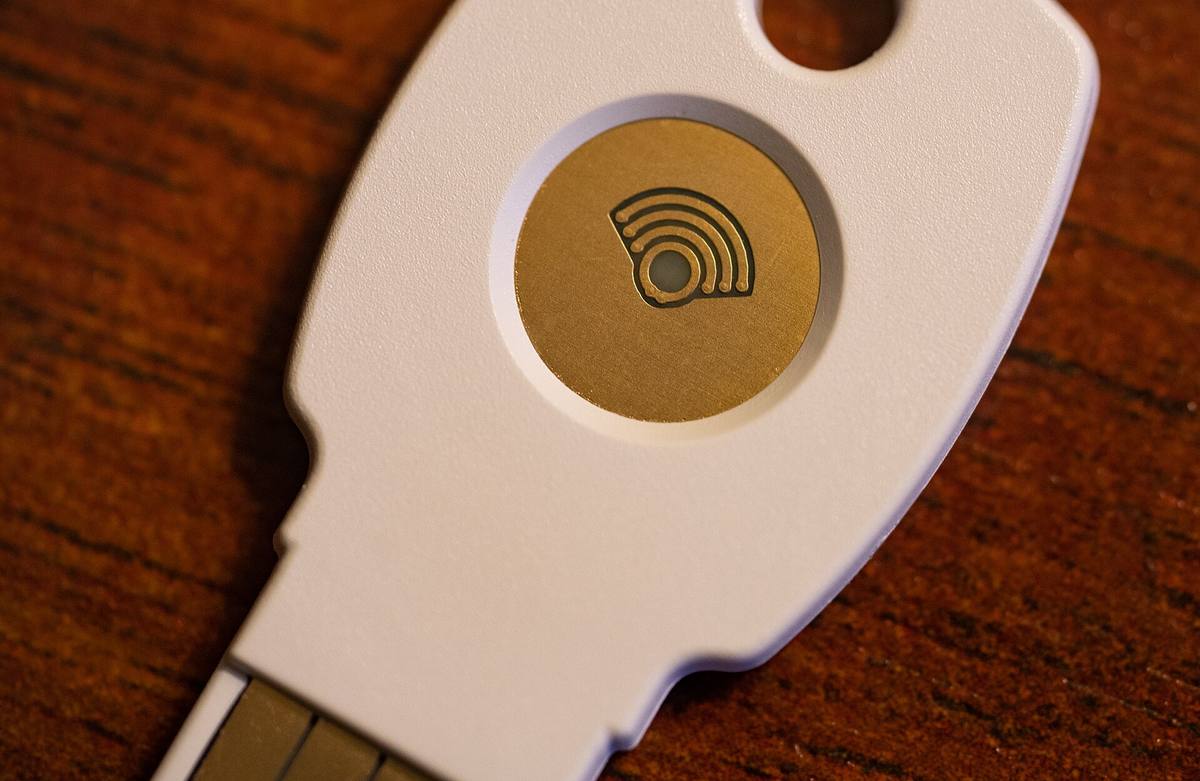Bezpečnostní klíč FIDO s konektorem USB
