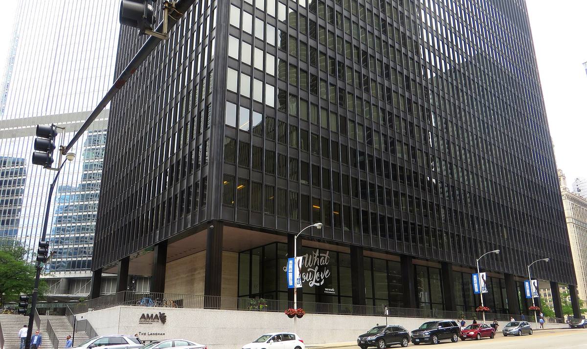 Kancelářská budova v chicagské čtvrti River North